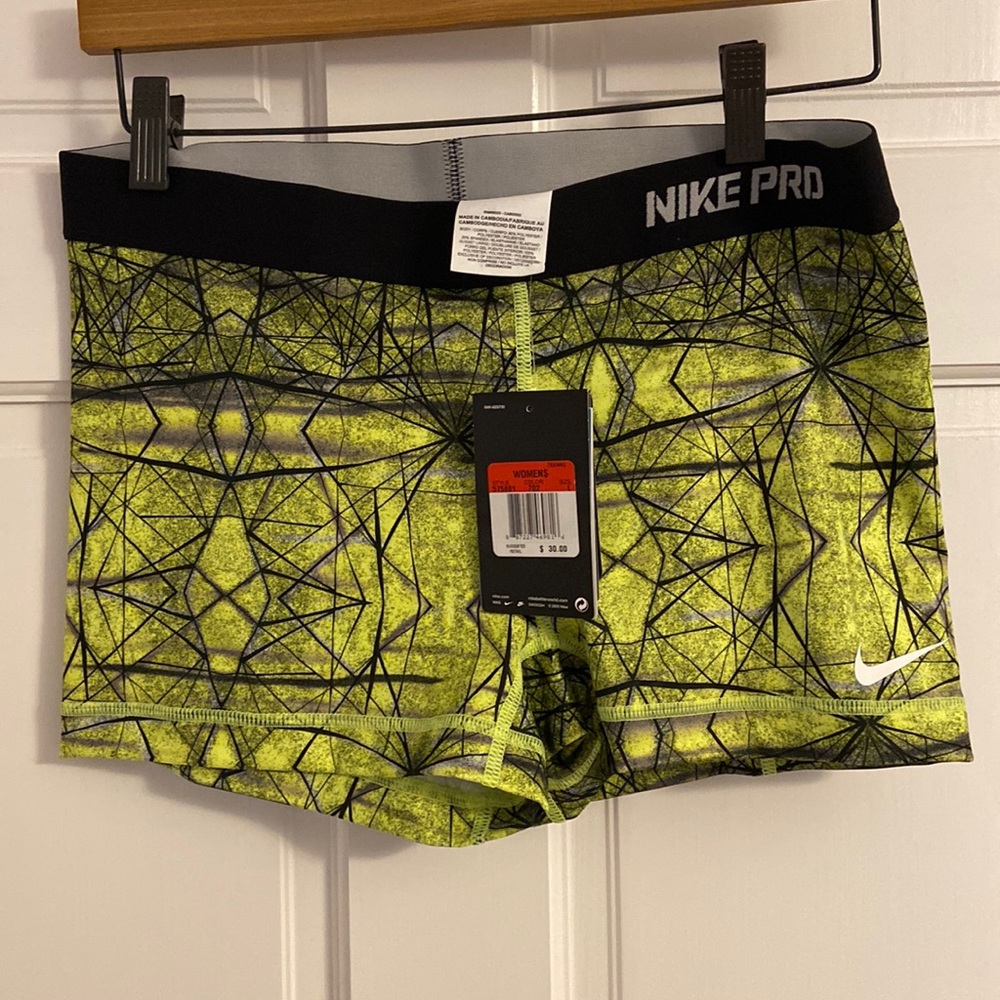 Nike Pro Geometric Print Compression Shorts. Size Large.